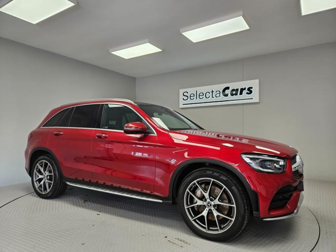 2025 Mercedes-benz Glc