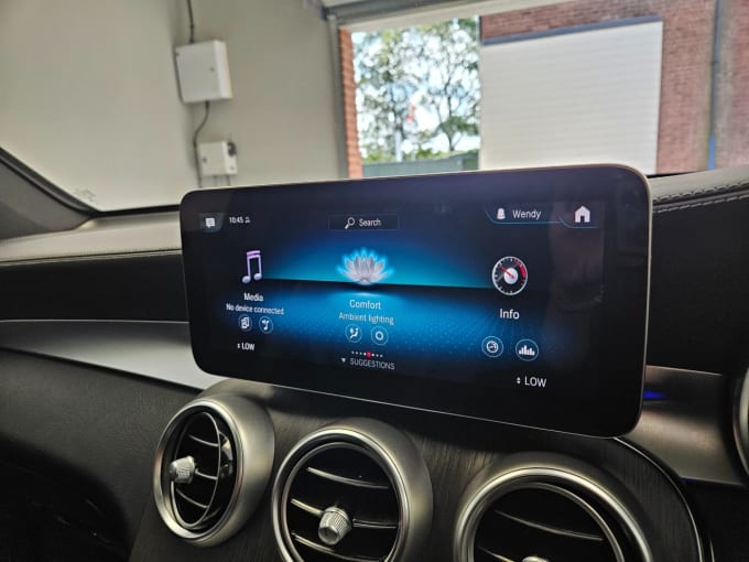 2025 Mercedes-benz Glc
