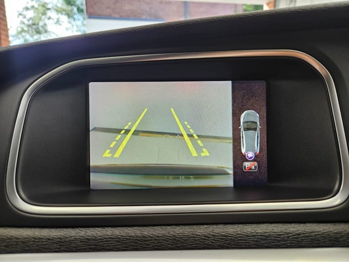 2025 Volvo V40 Cross Country