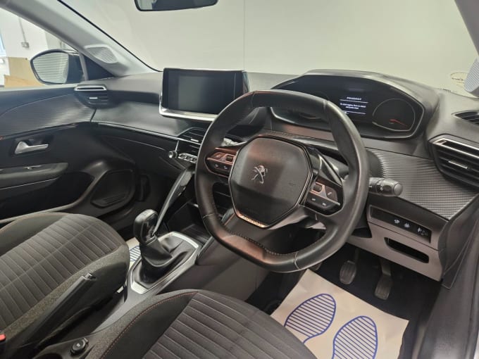 2025 Peugeot 208