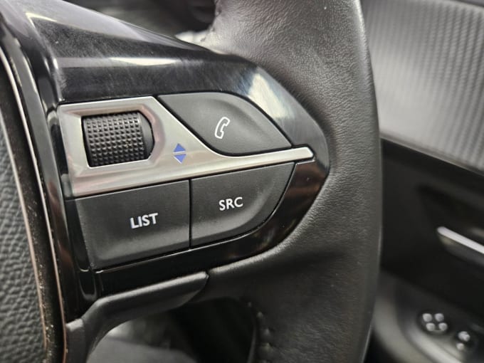 2025 Peugeot 208