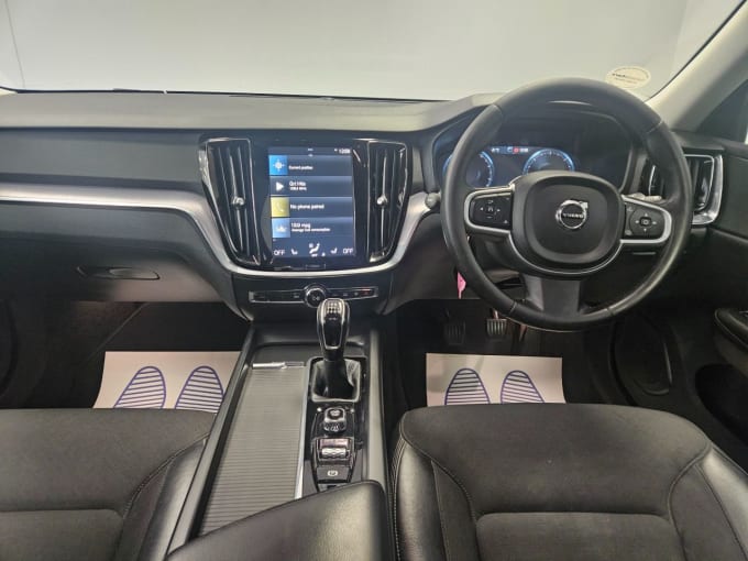 2025 Volvo V60