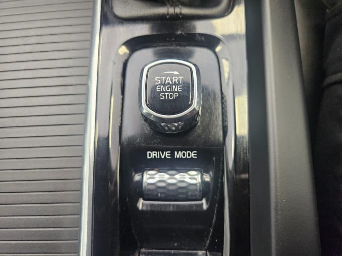 2025 Volvo V60