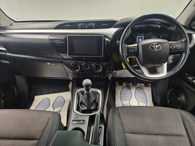 2025 Toyota Hi-lux
