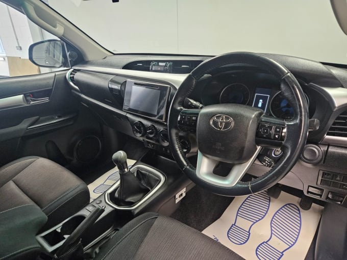 2025 Toyota Hi-lux
