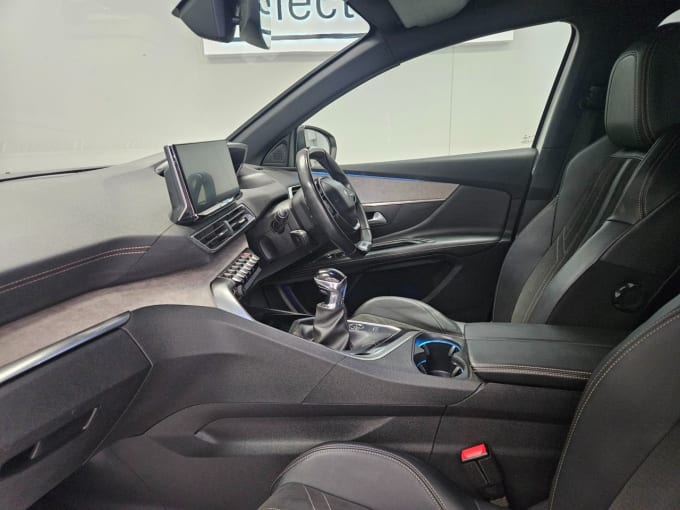 2025 Peugeot 3008