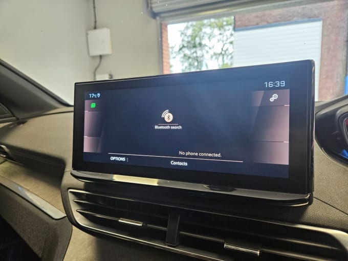 2025 Peugeot 3008