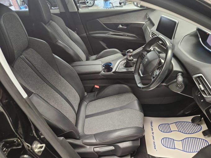 2025 Peugeot 3008
