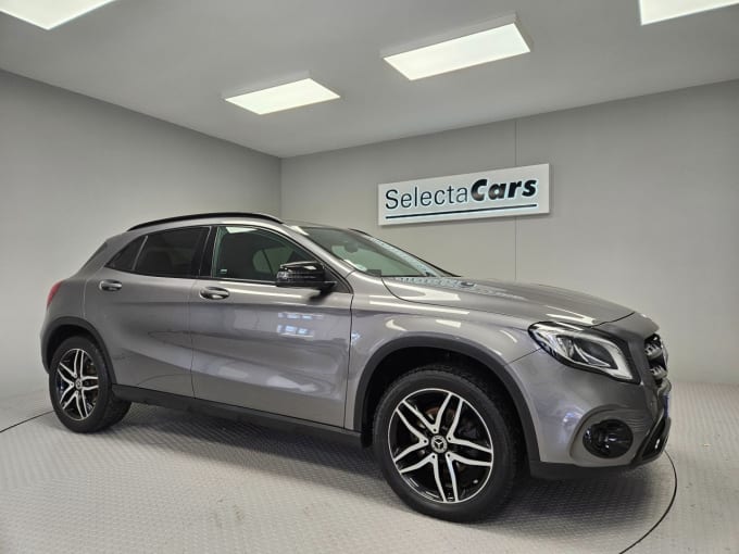 2025 Mercedes-benz 180