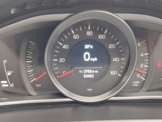 2015 Volvo V40