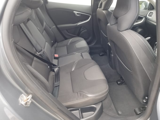 2015 Volvo V40