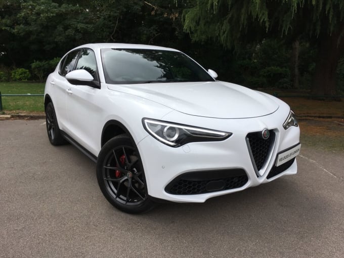 2025 Alfa Romeo Stelvio