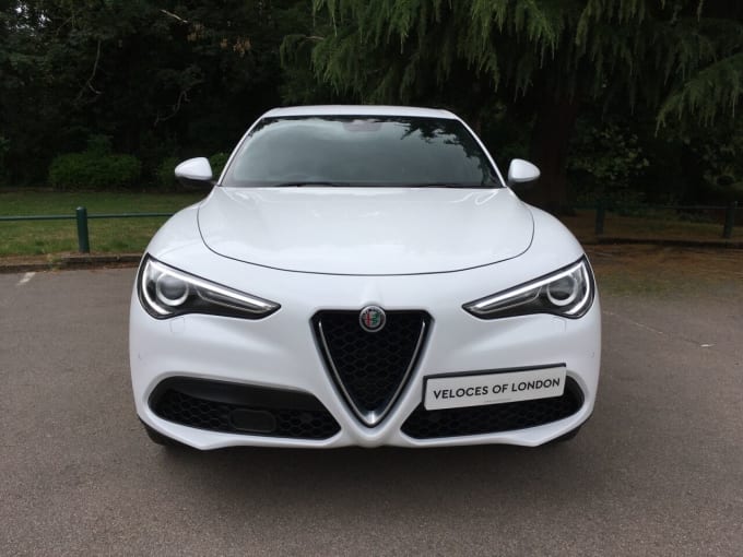 2025 Alfa Romeo Stelvio