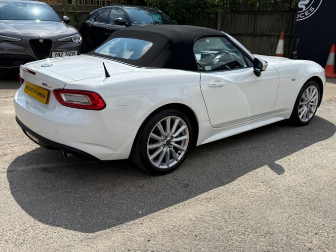 2025 Fiat 124