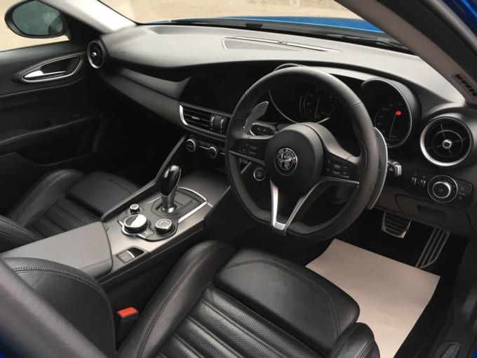 2025 Alfa Romeo Giulia