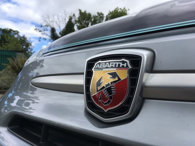 2024 Abarth 695