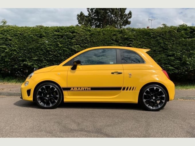 2025 Abarth 595