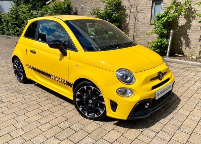 2025 Abarth 595