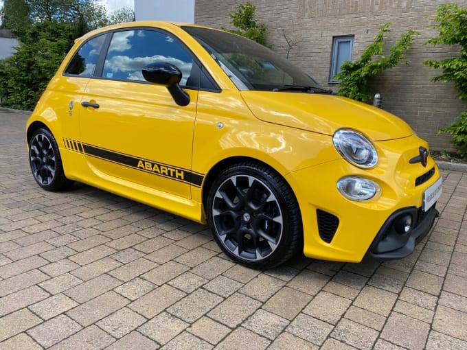 2025 Abarth 595