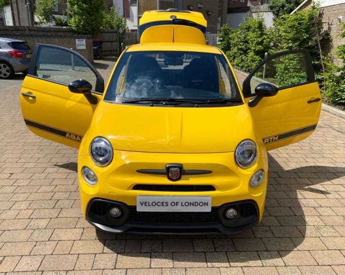 2025 Abarth 595