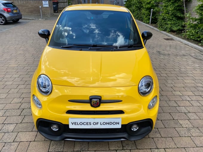 2025 Abarth 595