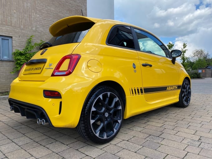 2025 Abarth 595