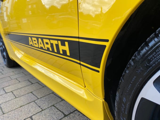 2025 Abarth 595