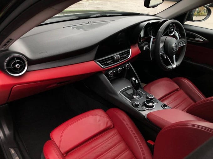 2025 Alfa Romeo Giulia