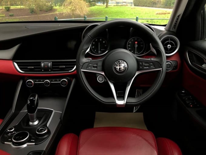 2025 Alfa Romeo Giulia
