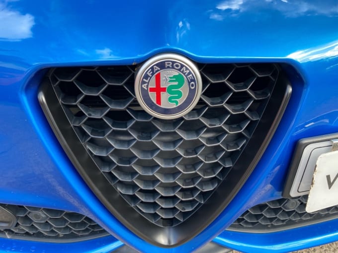 2025 Alfa Romeo Giulia