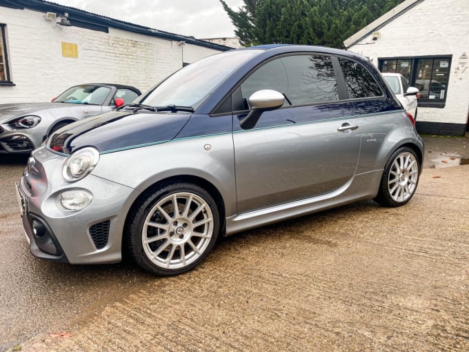 2025 Abarth 695c