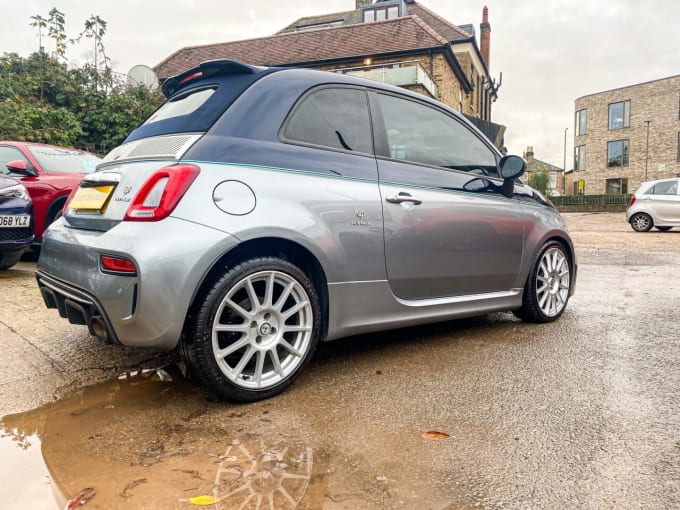 2025 Abarth 695c