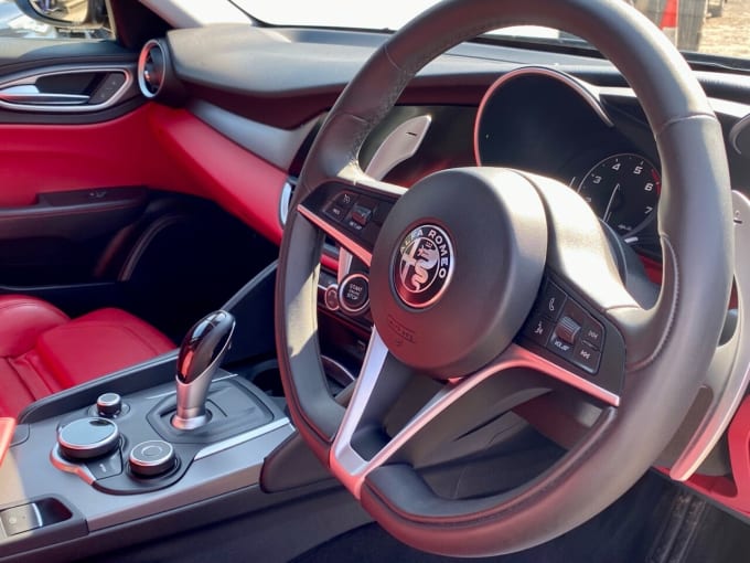 2025 Alfa Romeo Giulia
