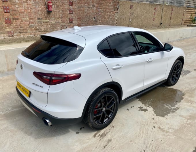 2025 Alfa Romeo Stelvio