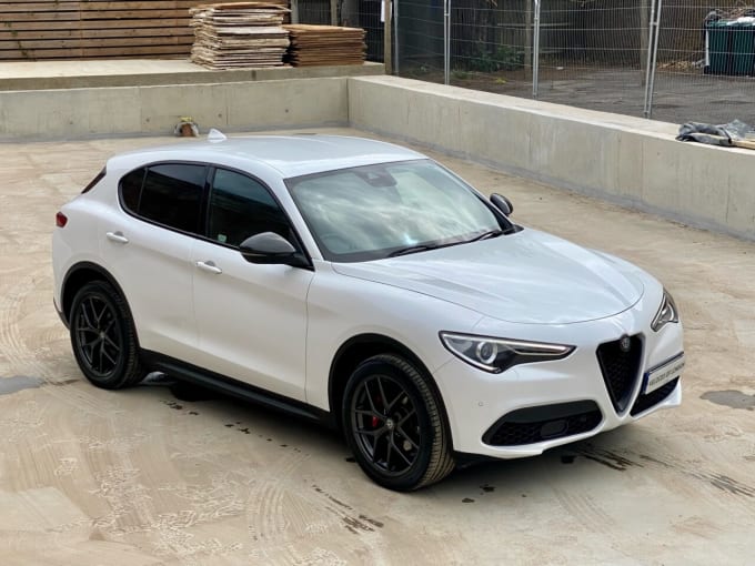 2025 Alfa Romeo Stelvio