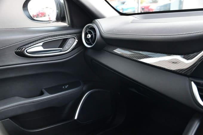 2025 Alfa Romeo Giulia
