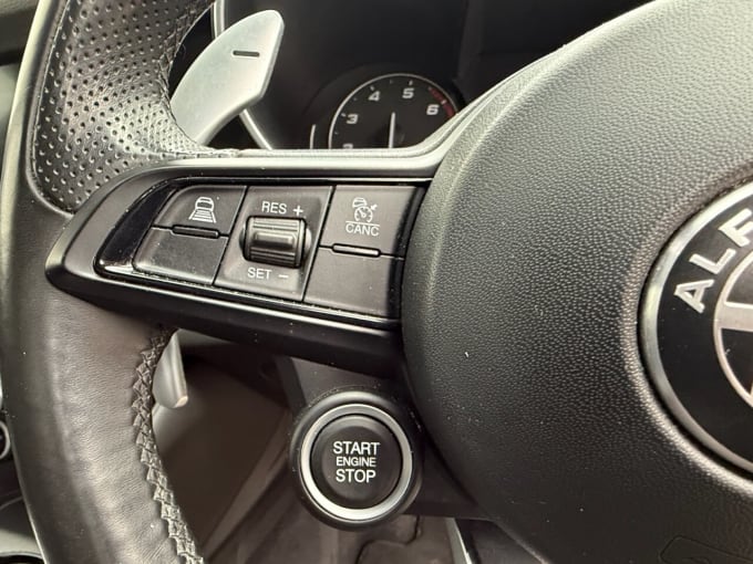 2025 Alfa Romeo Giulia