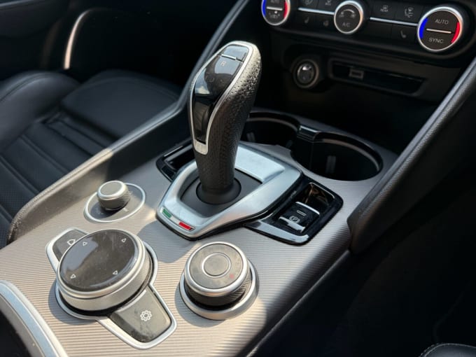 2025 Alfa Romeo Giulia