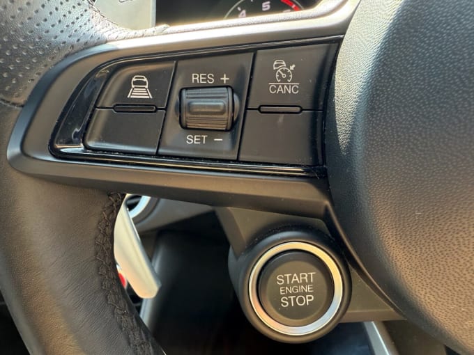 2025 Alfa Romeo Giulia