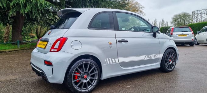 2025 Abarth 595