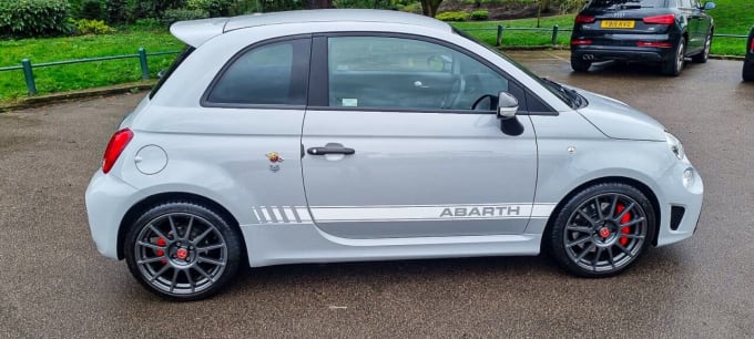 2025 Abarth 595