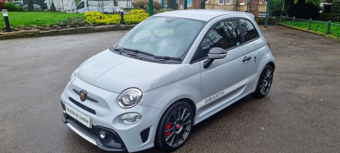 2025 Abarth 595