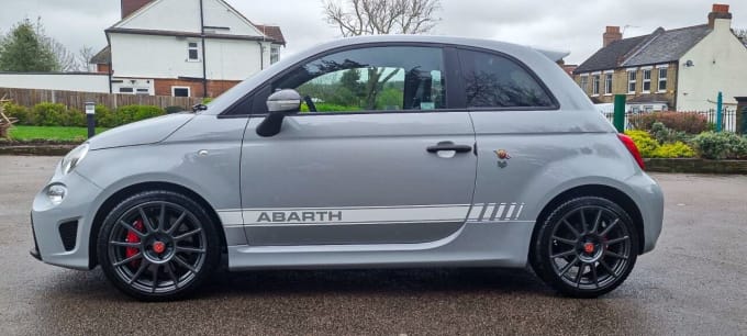 2025 Abarth 595