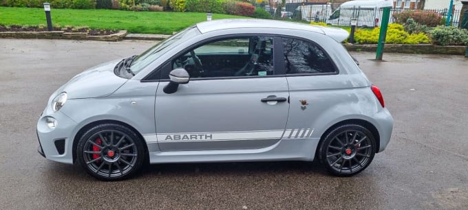 2025 Abarth 595