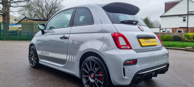 2025 Abarth 595