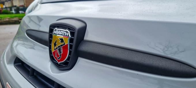 2025 Abarth 595