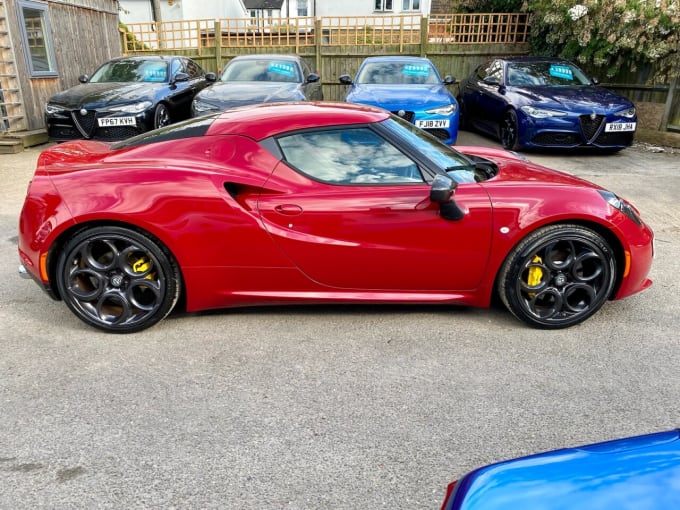 2024 Alfa Romeo 4c