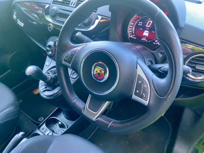 2024 Abarth 595