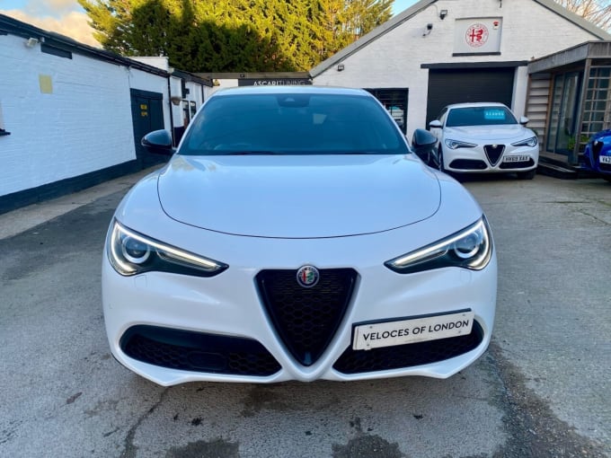 2025 Alfa Romeo Stelvio