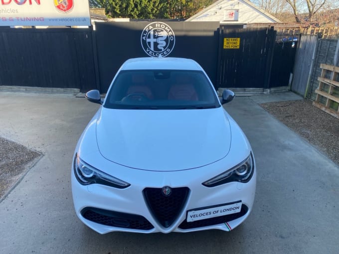 2025 Alfa Romeo Stelvio